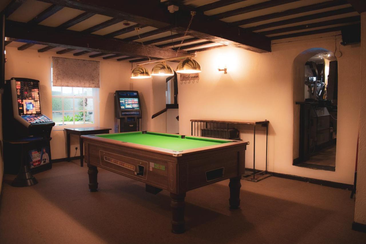 The Lion Hotel Llansantffraid-ym-Mechain Ngoại thất bức ảnh